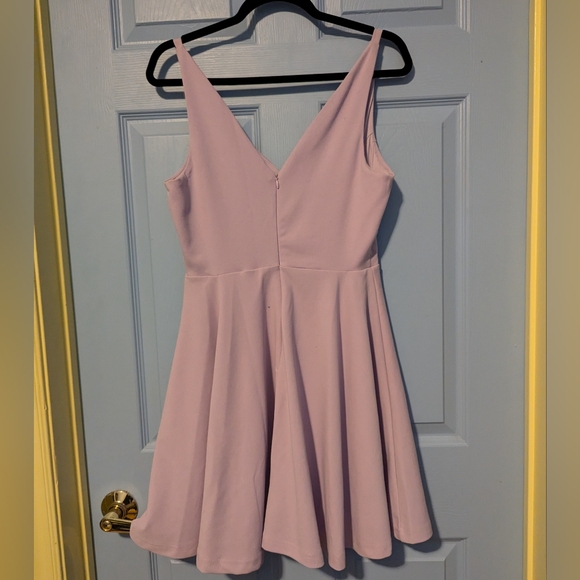 Lavender dress - Picture 3 of 5